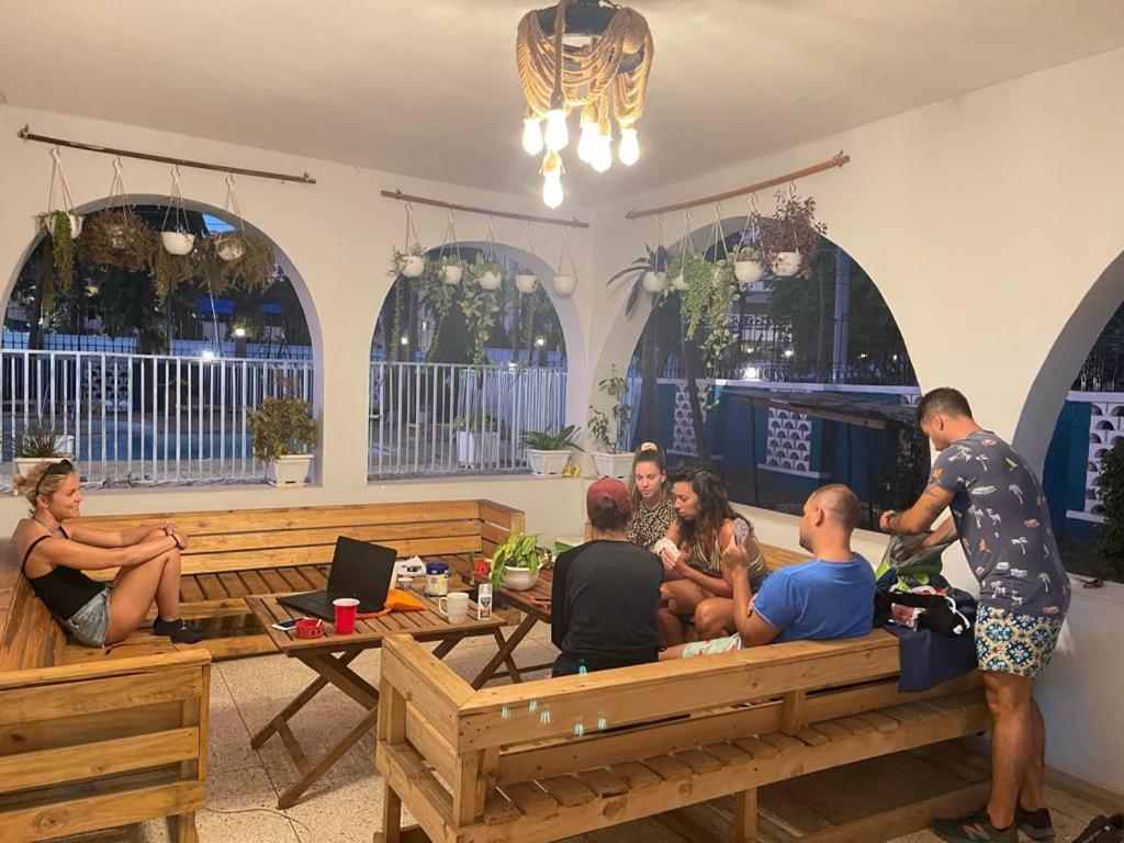 Gallivanters Hostel ダル・エス・サラーム エクステリア 写真